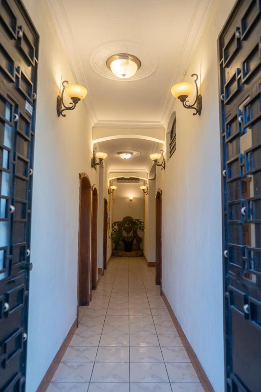 Hotel Los Manantiales Panajachel Bagian luar foto